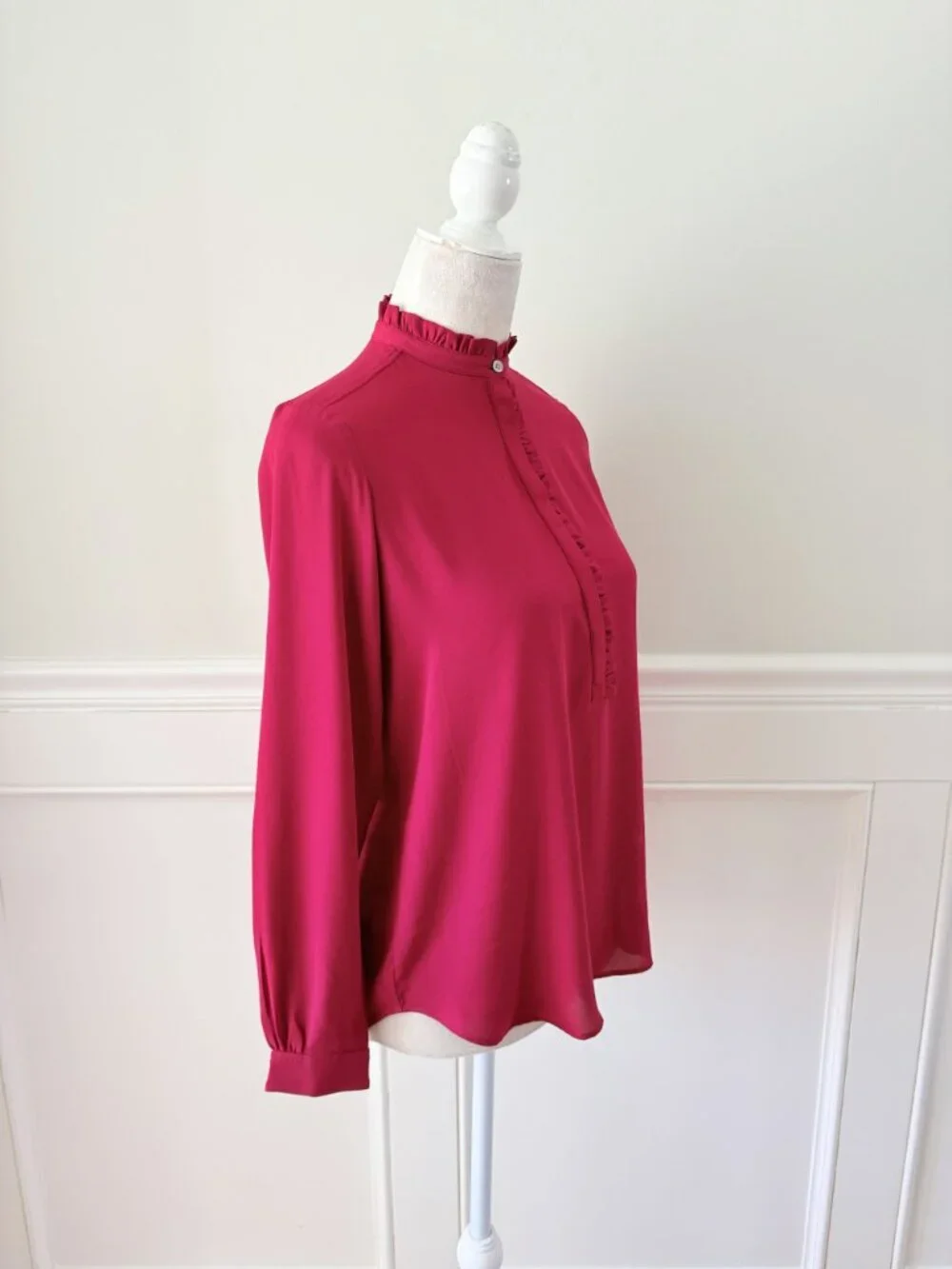 Loft XSP Red Ruffle Neck Long Sleeve Blouse EUC - Picture 2 of 6
